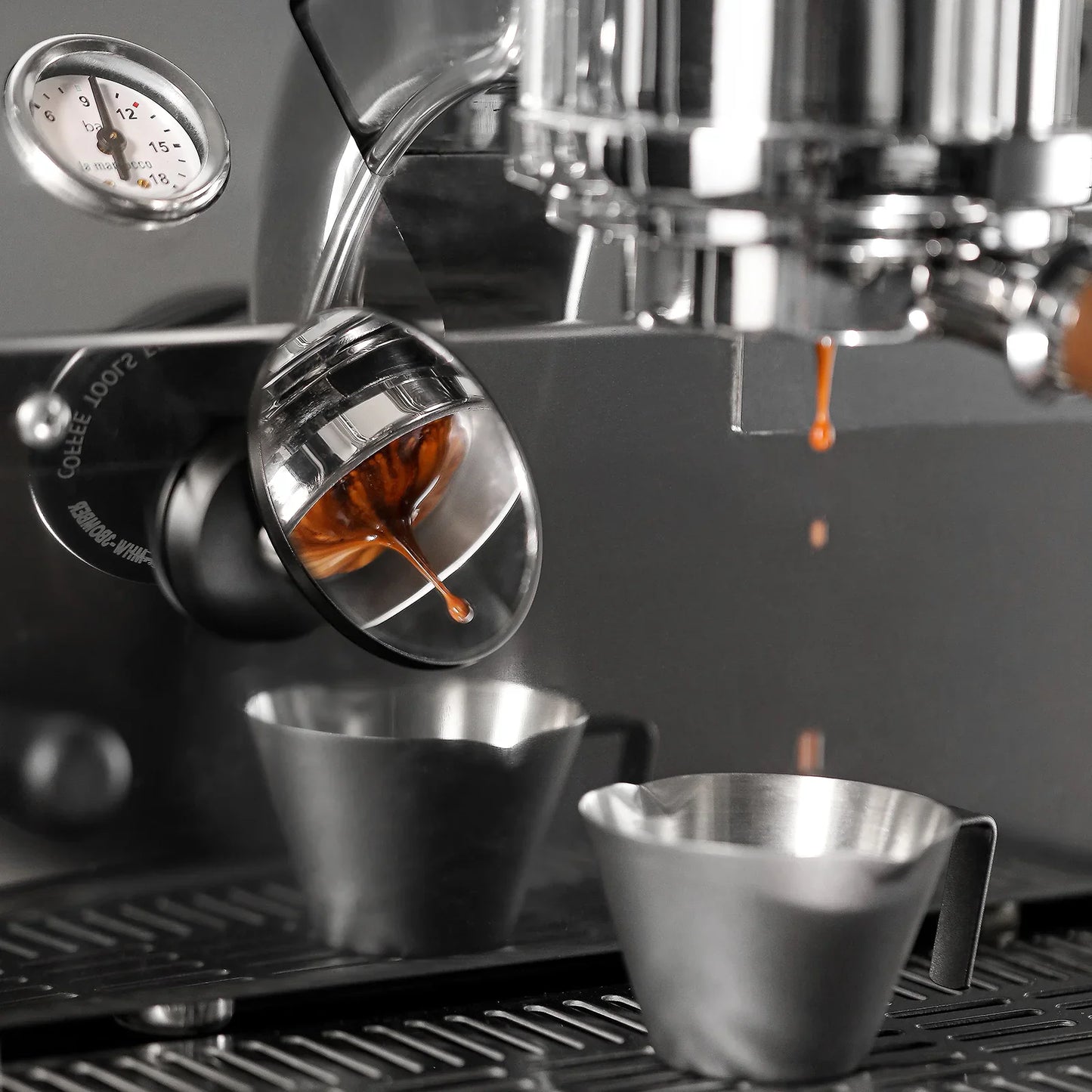 MHW-3BOMBER Espresso Shot Schwarzer Spiegel